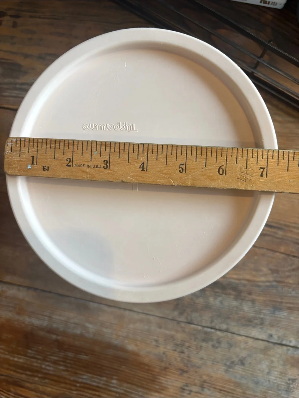 Tupperware Cream Canister with Beige Snap Lid